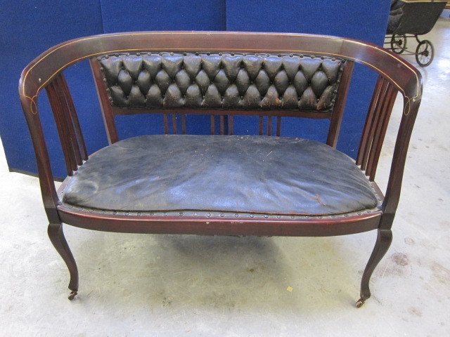 lot 18 image: Horse Hair Stuffed Seat