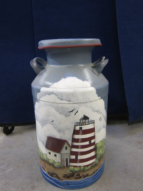 lot 21 image: Milk Can