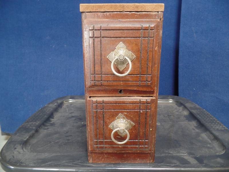lot 28 image: Vintage Singer Sewing Cabinet Storage Box
