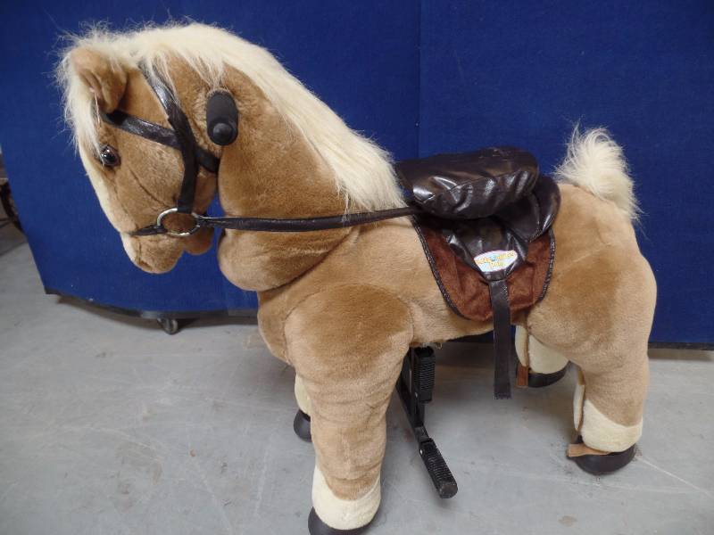 lot 29 image: Little Tykes Giddy Up N Go Pony