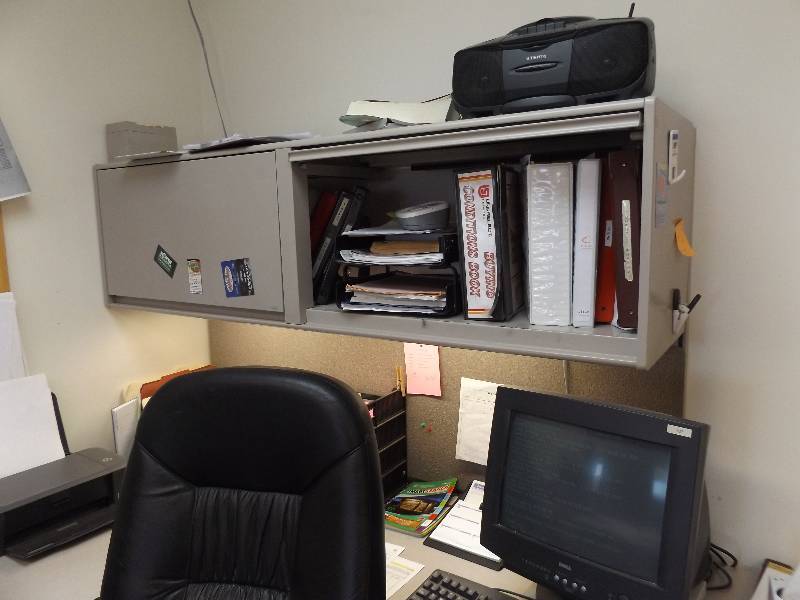 Desk with Modular Pieces