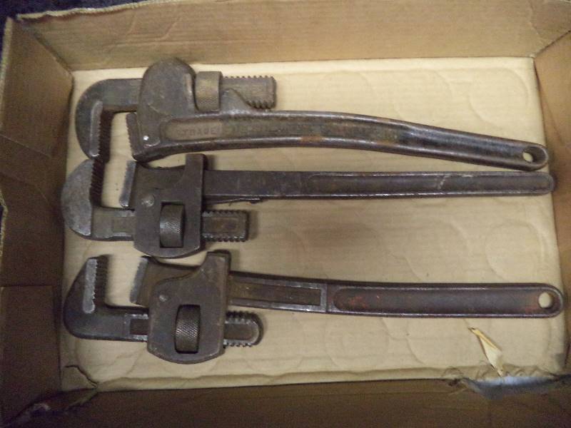 Lot - Pipe Wrenches, 18