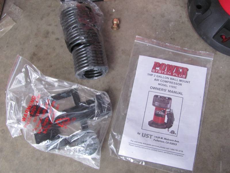 lot 5 image: Air Compressors