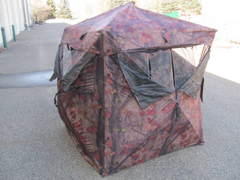 lot 15 image: Hunting Blinds
