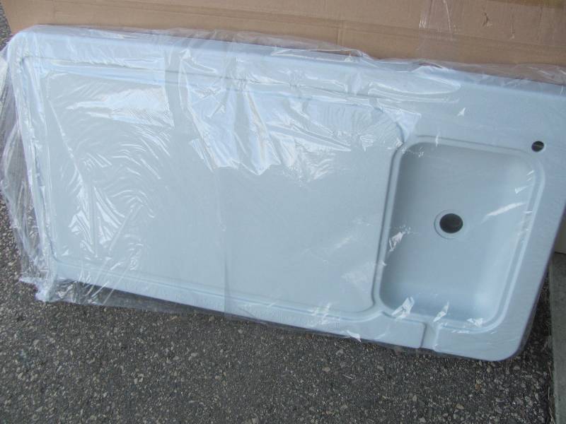 lot 17 image: Fish & Game Cleaning Table