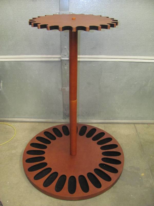 lot 66 image: Rotating Gun Rack