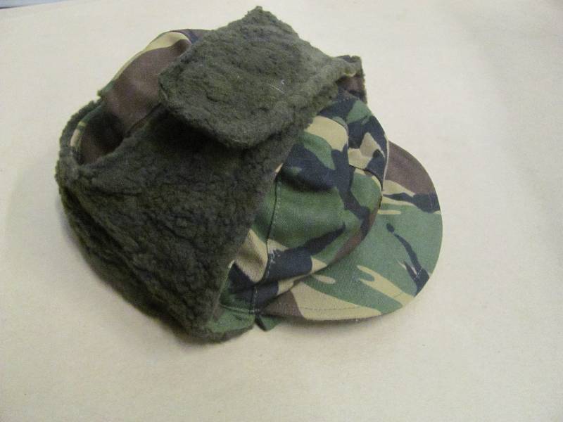 lot 73 image: Apparel