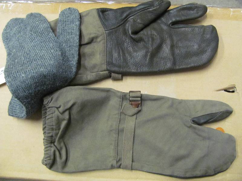 lot 74 image: Apparel