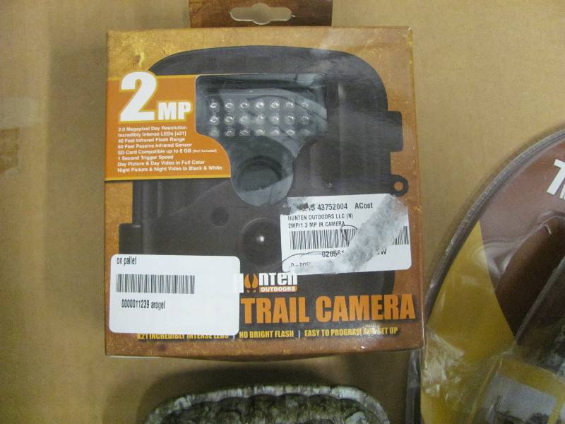 lot 77 image: Game Cameras