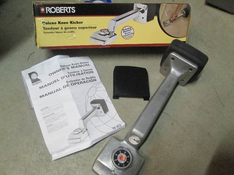 lot 204 image: Roberts Deluxe Knee Kicker - Adjust...