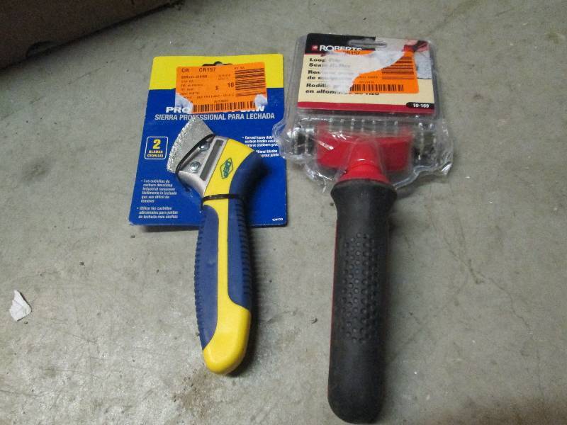 lot 208 image: Lot of 2  - QEP Pro Hand Held Grout...