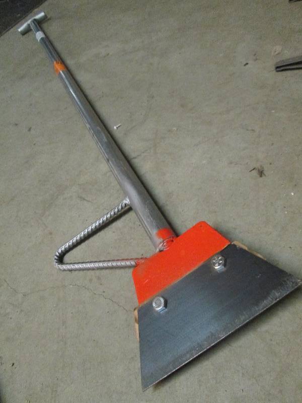 lot 215 image: QEP 7 Heavy Duty Floor Scrapper - ...