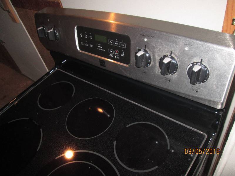 lot 21 image: Kenmore stainless steel glasstop ra...