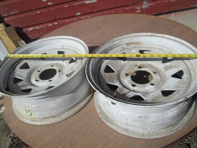 lot 15 image: 2 16 5 bolt rims...