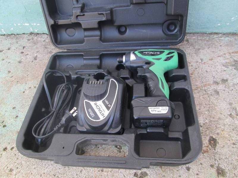 lot 25 image: Hitachi 12 v battery powered impact...