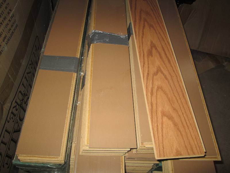 lot 94 image: lot of floor planks 54 x 4 each 4...
