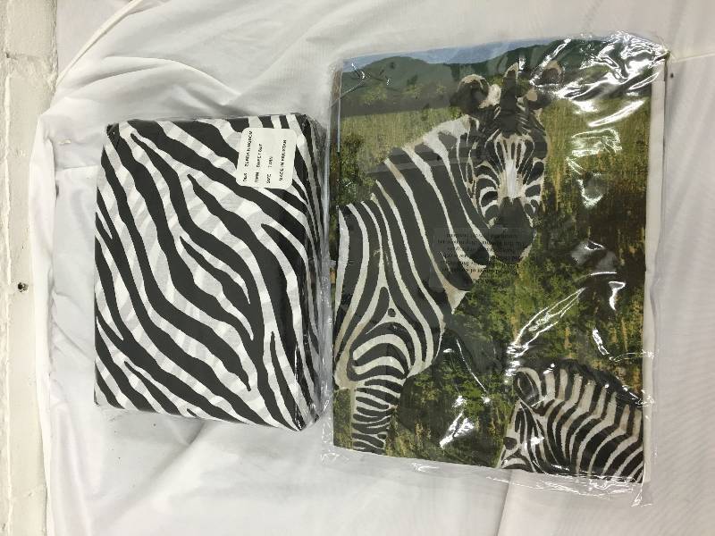 lot 45 image: Zebra 6pc Bed Set - Twin
