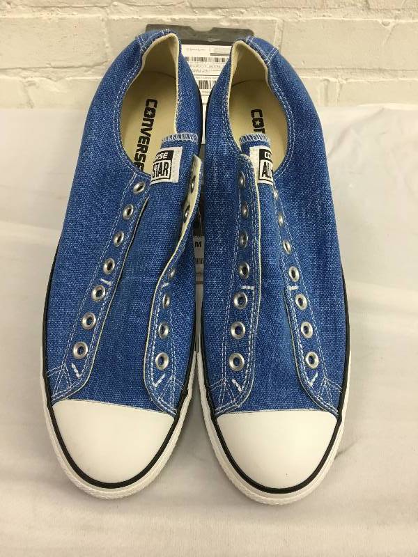 lot 89 image: Converse Unisex Washed Textile Low-Cut Sneaker Retail $70 Size 10 Mens