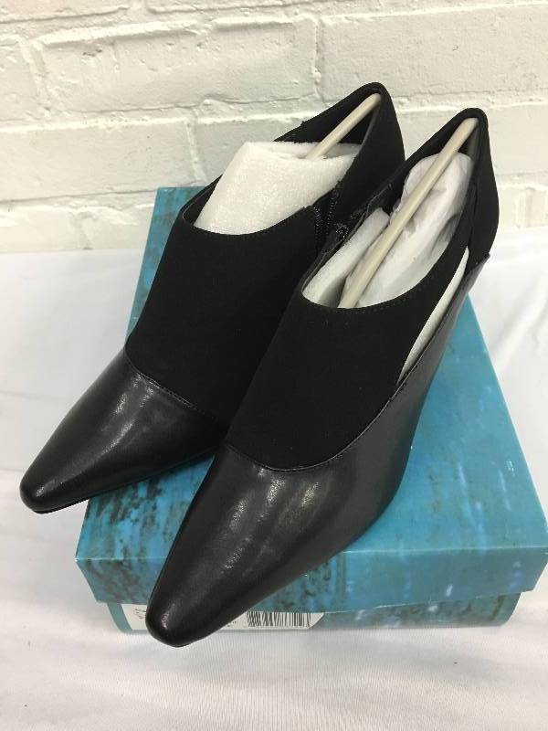 lot 91 image: Easy Street Womens Aubree Boot Size 7.5