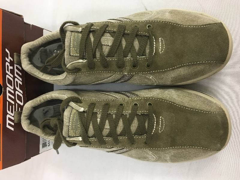 lot 110 image: Skechers Mens Expected-Mellor Casual Shoe Retail $90 Size 9.5