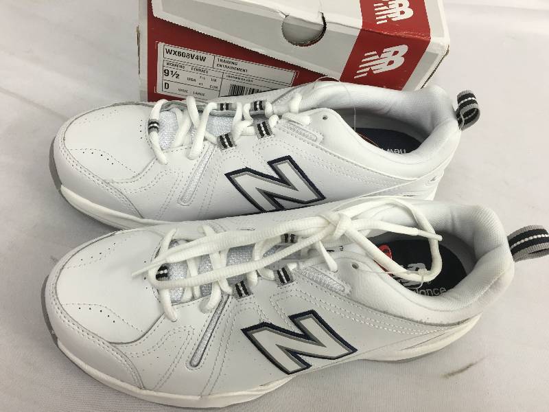lot 120 image: New Balance Womens Crosstrainer Size 9.5 Retail $90