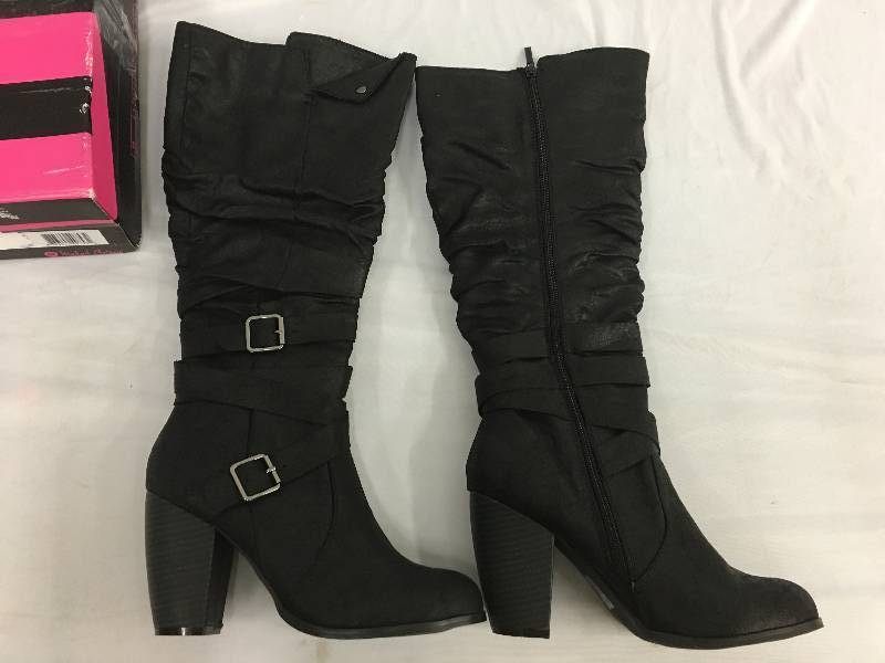 lot 126 image: Michael Antonio Womens Berwyn Slouch Boot  size 9
