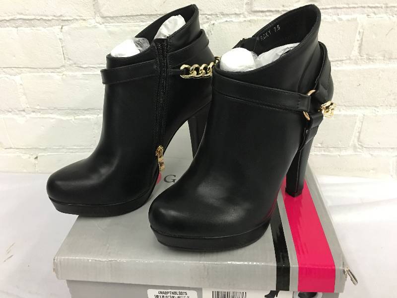 lot 144 image: GC Shoes Womens Roxy Bootie size 7.5