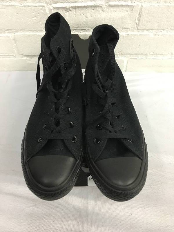 lot 146 image: Converse Unisex Chuck Taylor All Star Canvas High-Top  6mens 8 womens