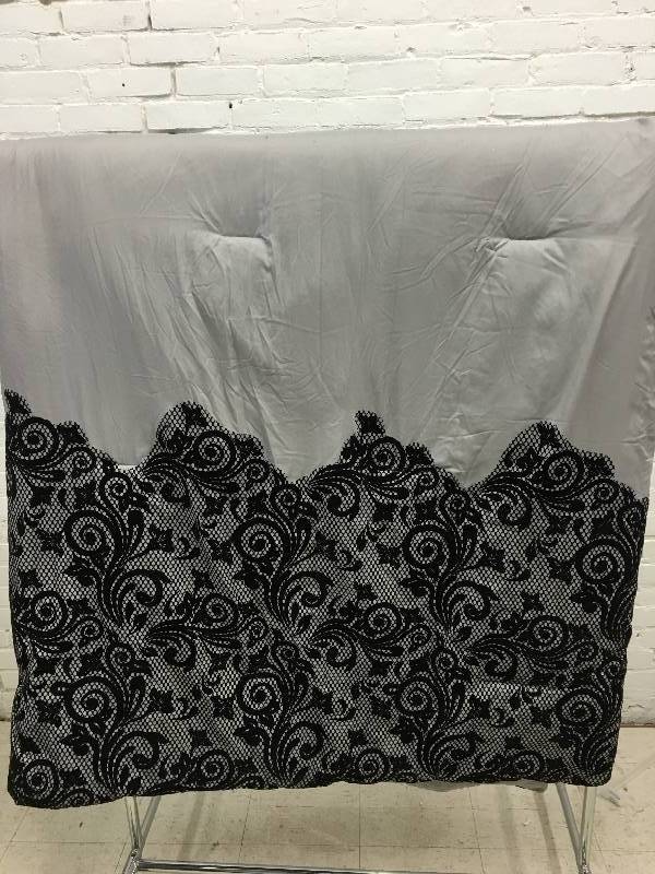 lot 147 image: Danity 30-Pc. Bedroom Super Set -King retail $159