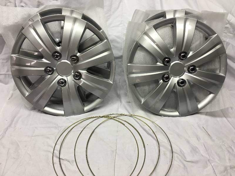 lot 236 image: Pilot Automotive Wheel Covers