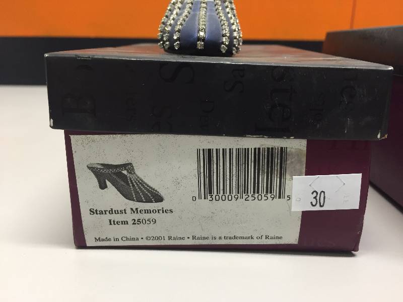 JUST THE RIGHT SHOE BY WILLITTS DESIGNS