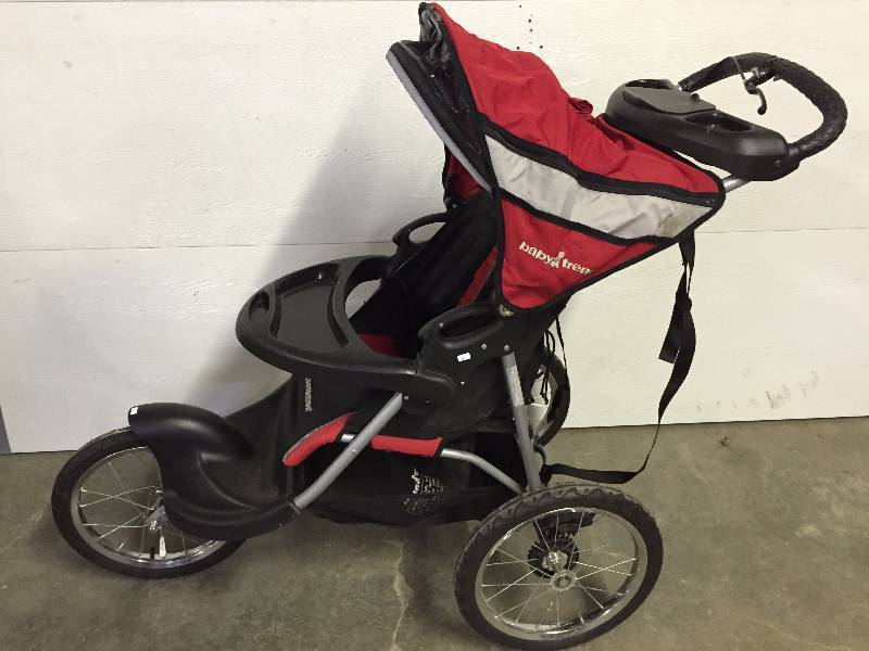 JOGGER STROLLER BY BABY TREND
