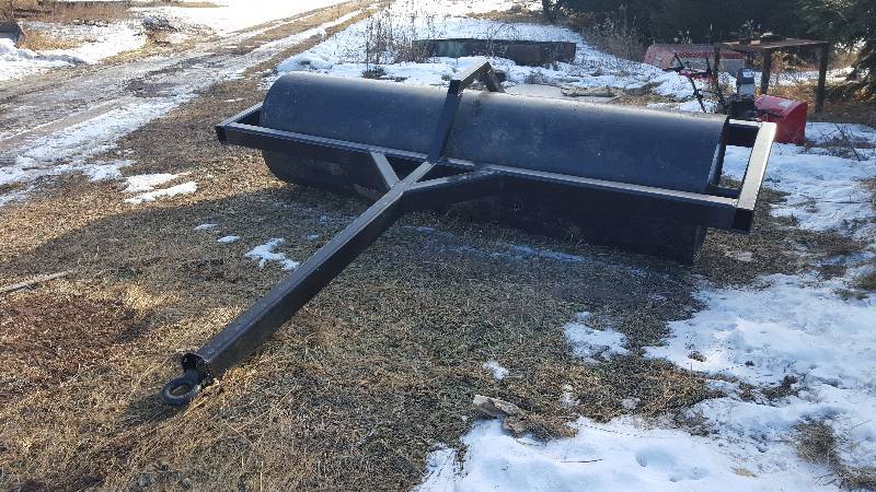 lot 3 image: Custom Made Soil Roller