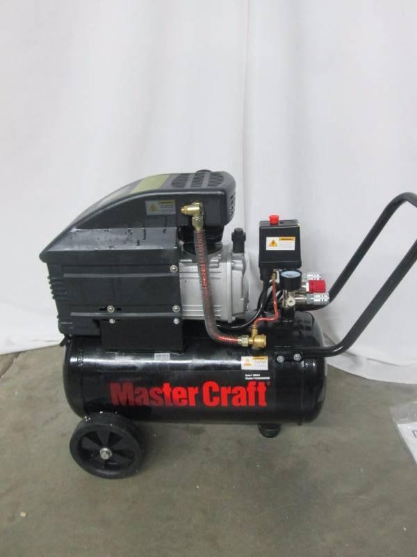 lot 8 image: Master Craft 6-Gallon 3.5HP Air Compressor