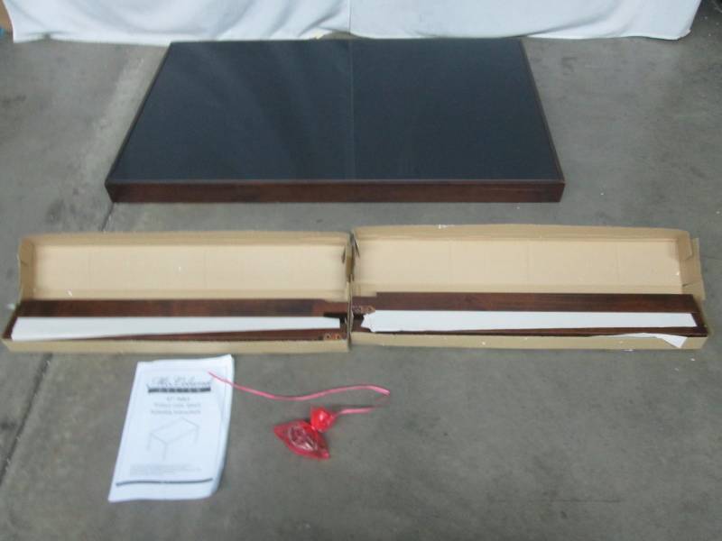 lot 32 image: McLeland Design 47 Dining Table - Walnut
