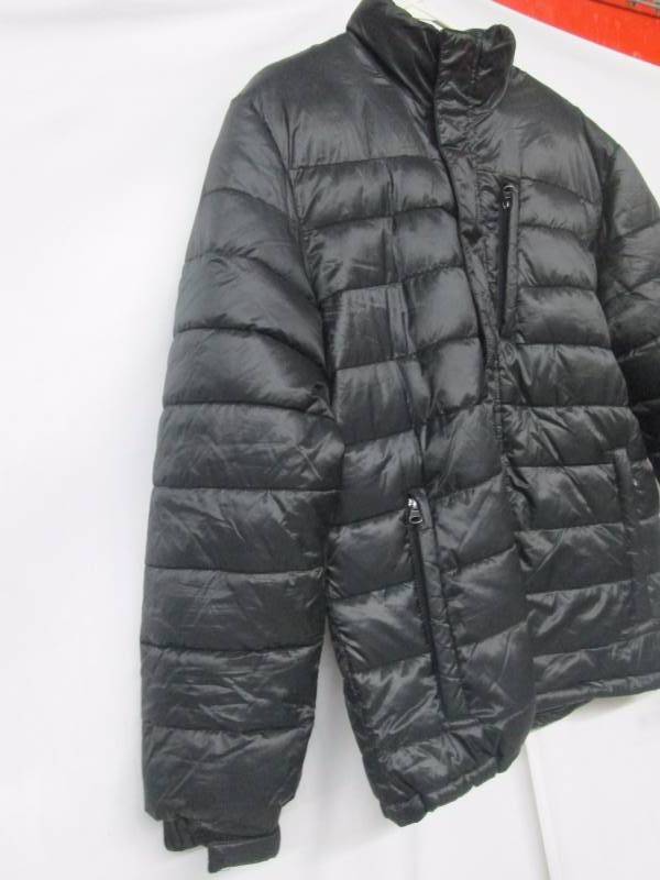 lot 52 image: Outdoor Spirit Mens Down Puffer Jacket
