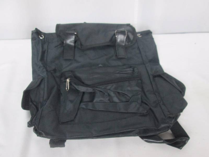 lot 71 image: Black Backpack