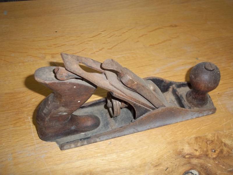 lot 8 image: 9 12 wood plane