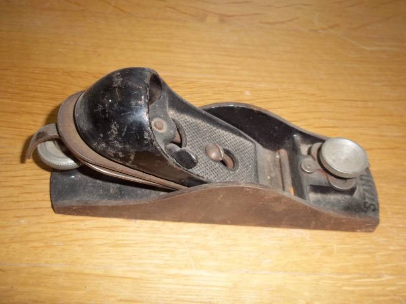 lot 20 image: 6 12 Stanley wood plane