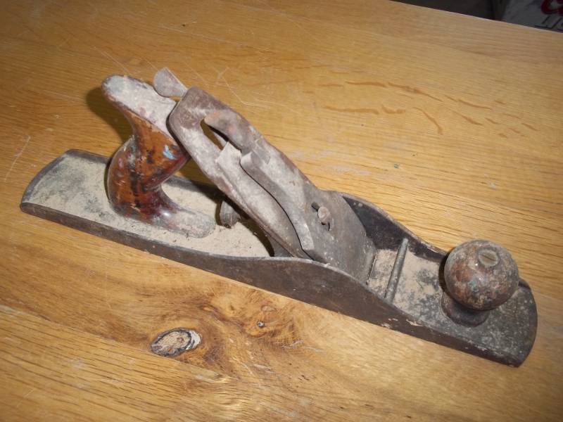 lot 26 image: 14 wood plane