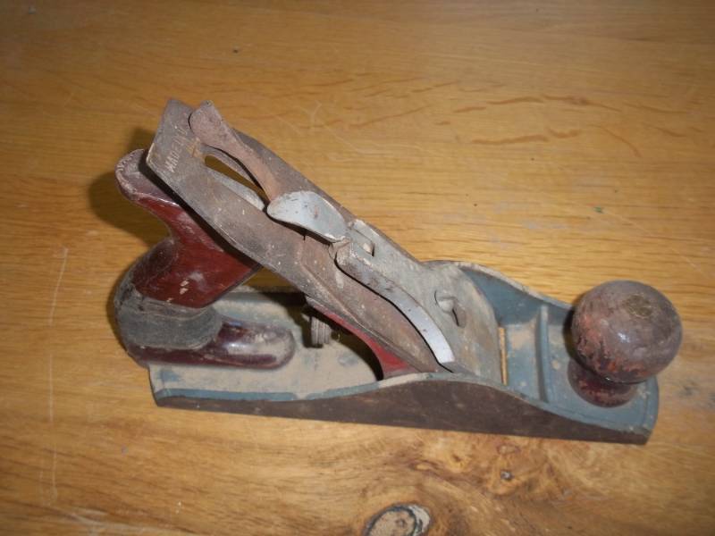 lot 28 image: 9 12 wood plane