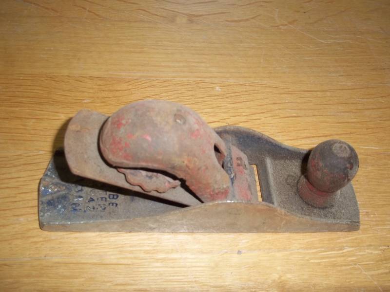 lot 31 image: 6 12 globe master wood plane