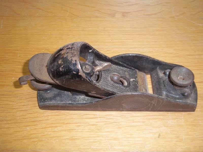 lot 52 image: 6 12 wood plane