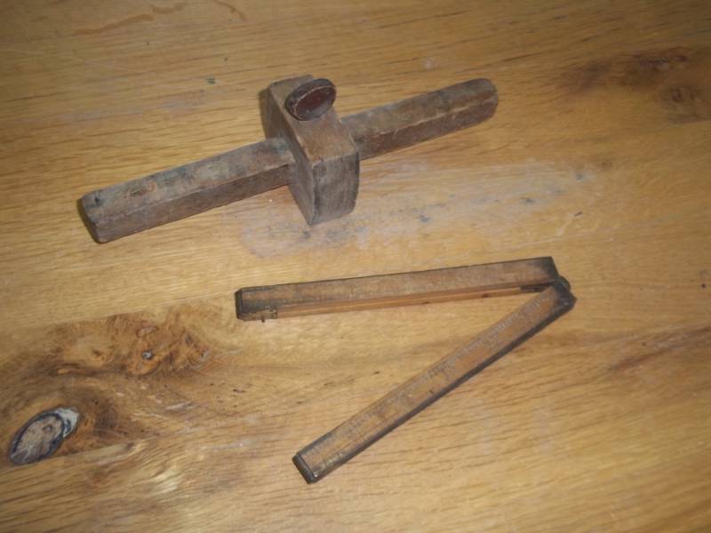 lot 56 image: vintage Folding ruler and scribe tool