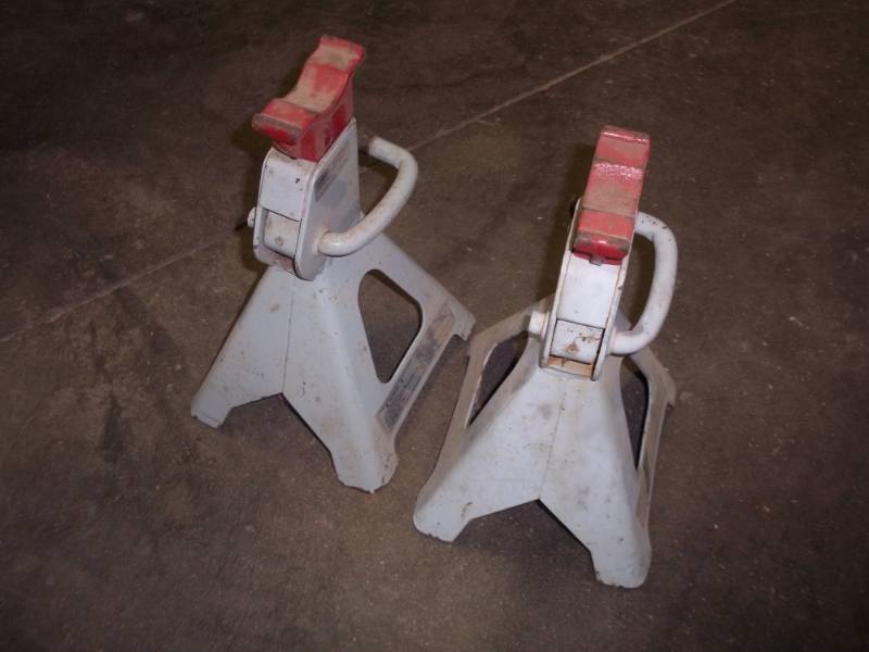 lot 60 image: pair of car stands