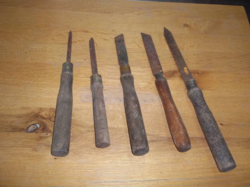 lot 62 image: 5 assorted chisels