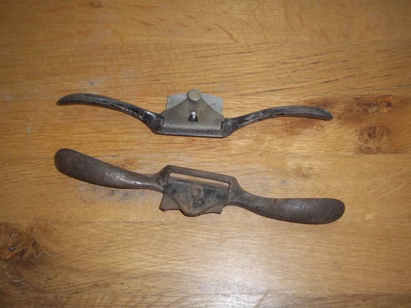 lot 78 image: 2 handed wood planes
