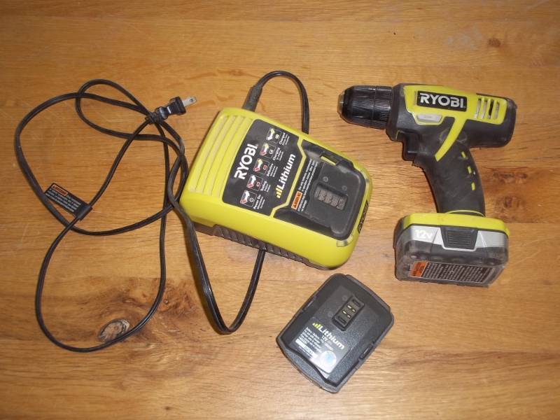 lot 84 image: Ryobi drill wcharger & extra battery