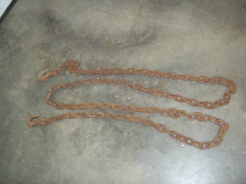 lot 115 image: 14 log chain whooks