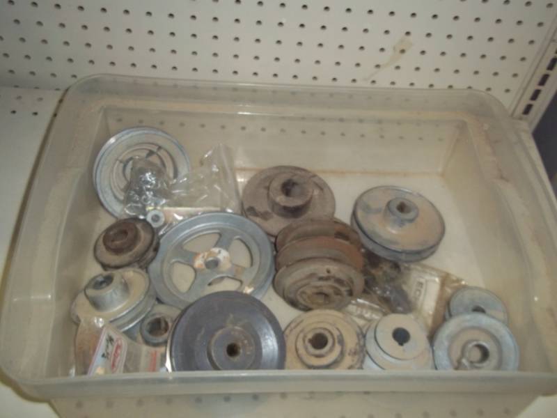 lot 138 image: assorted pulley wheels